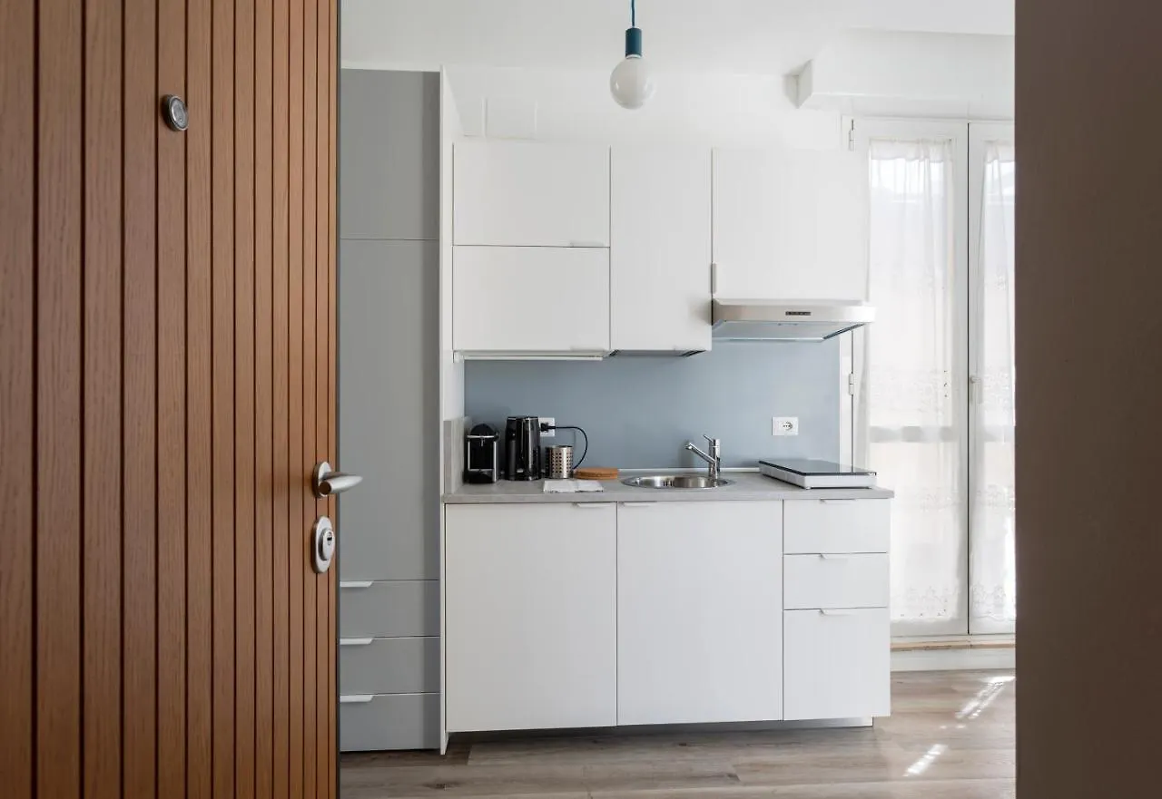 Skyview Nolo Studio Via Varanini Milan Apartment